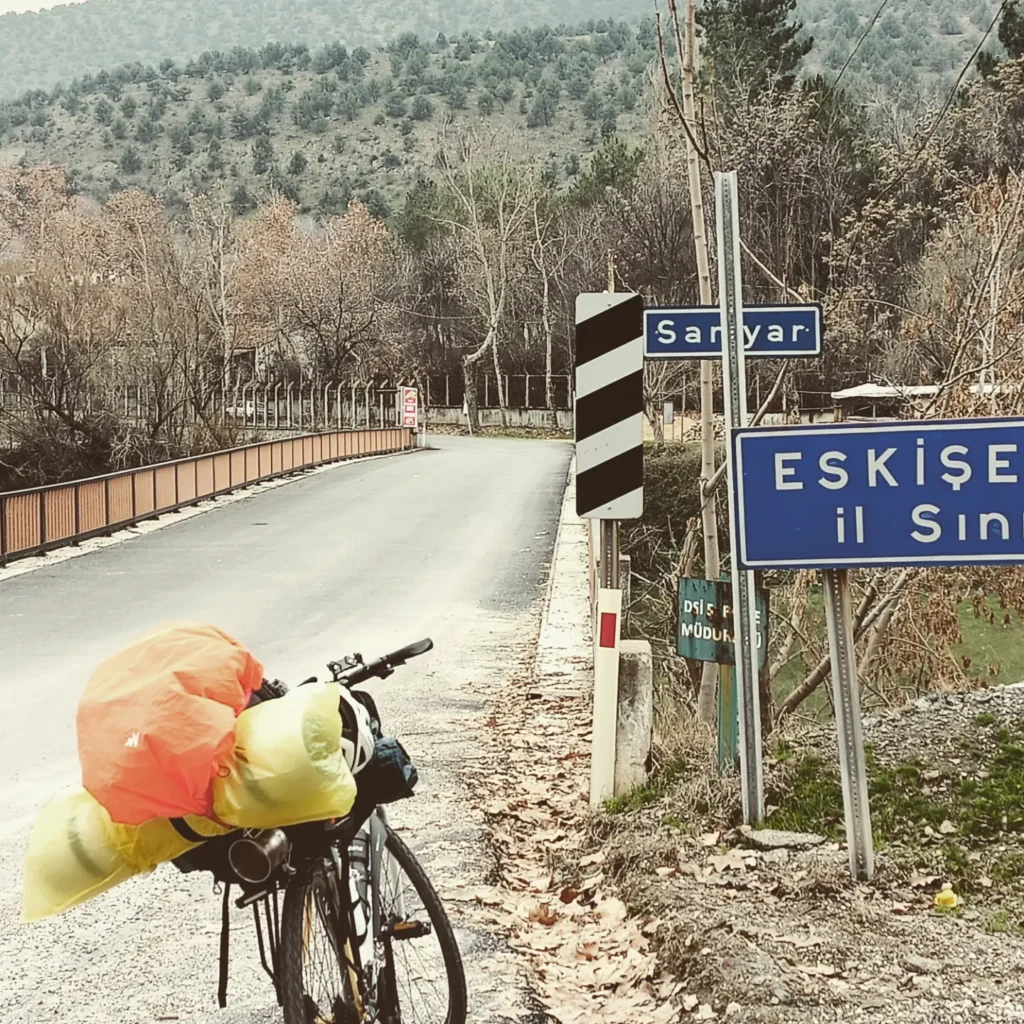 Sarıyar Köprüsü, Eskişehir il sınırı